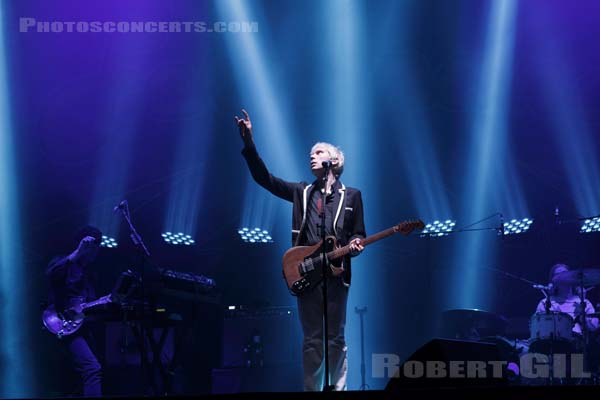 FRANZ FERDINAND - 2017-08-25 - SAINT CLOUD - Domaine National - Grande Scene - 